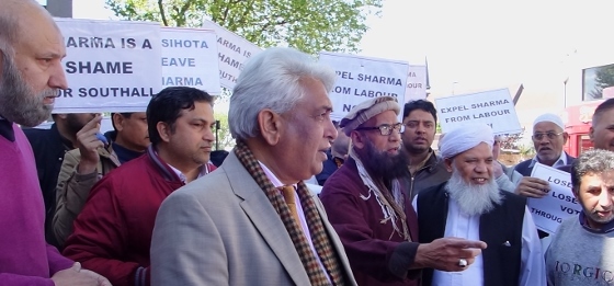 Virendra Sharma protest image-4 Virendra Sharma protest image-4