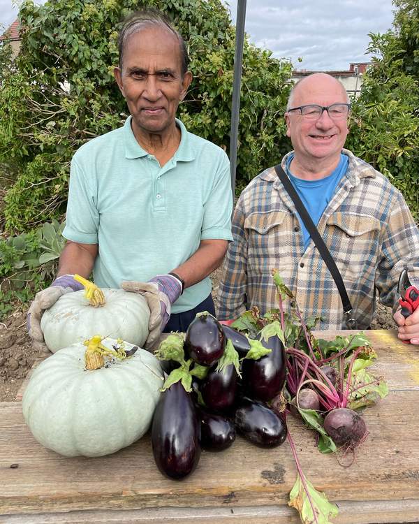Andre and Barry with a selection of vegetables at WRUG